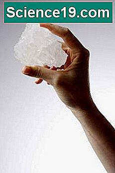 Come si formano i cristalli di sale di Epsom?